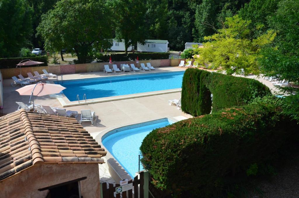 Camping Hotel Les Rives Du Loup Tourrettes-sur-Loup Habitación foto