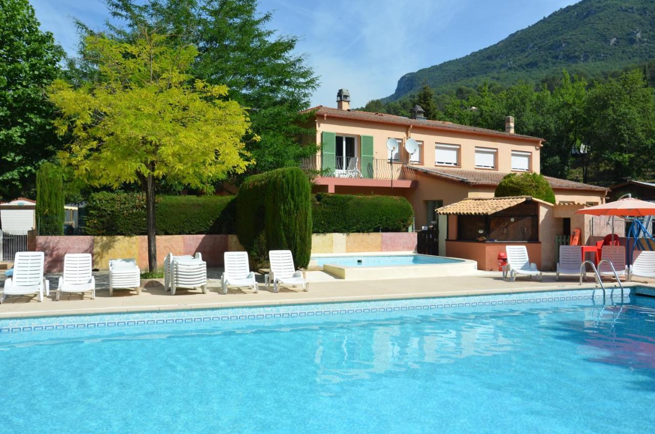 Camping Hotel Les Rives Du Loup Tourrettes-sur-Loup Habitación foto